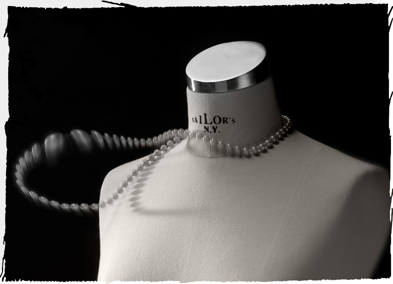 Busto Tailor's N.Y. con collana di perle: fashion!
